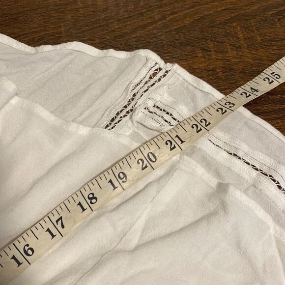 Forever 21 Plus White Open Lattice Lace Trim Cropped Ruffle Tank 0X EUC - Picture 6 of 8